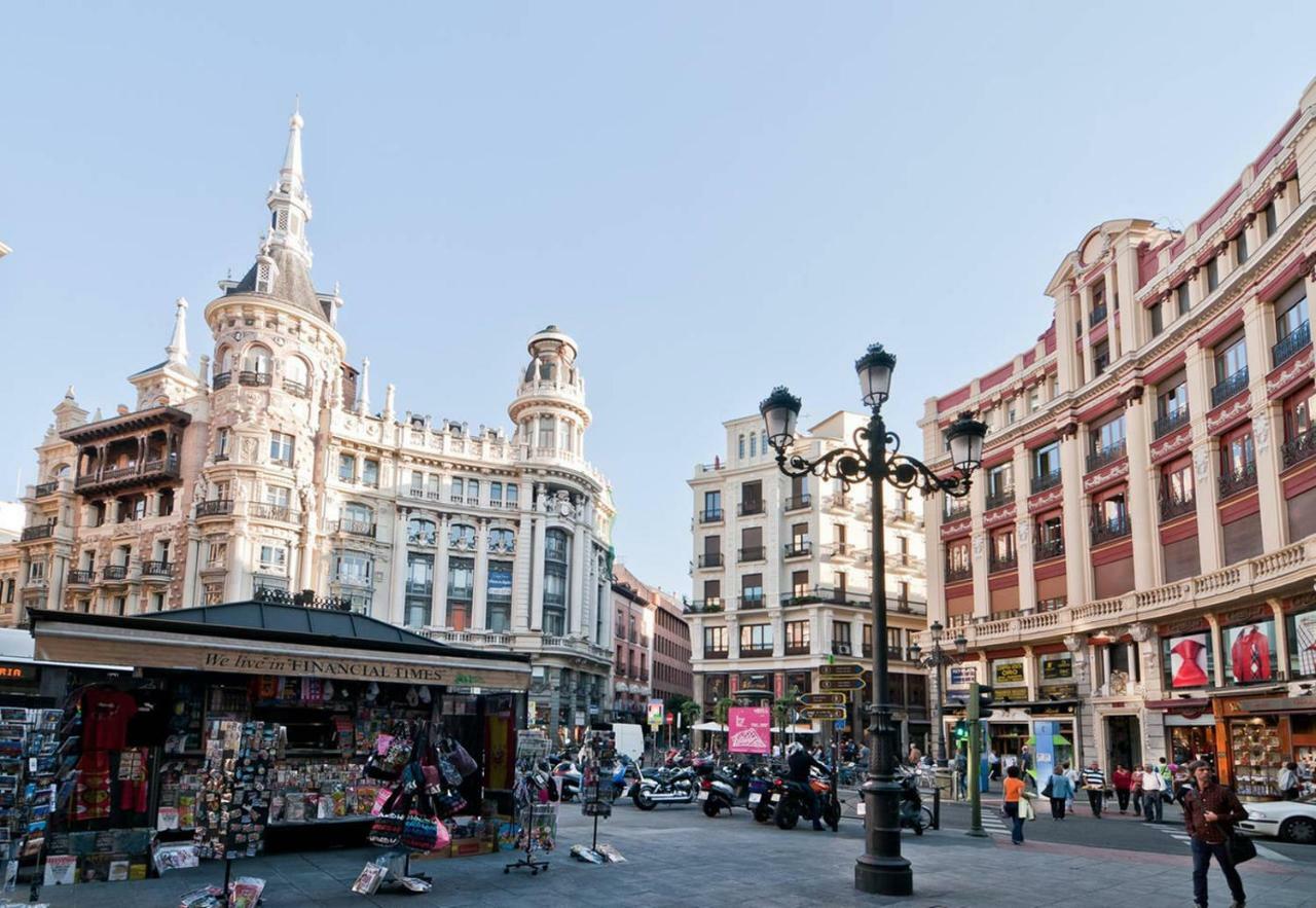 Atico En El Centro De Madrid - Calle Jardines Exterior photo